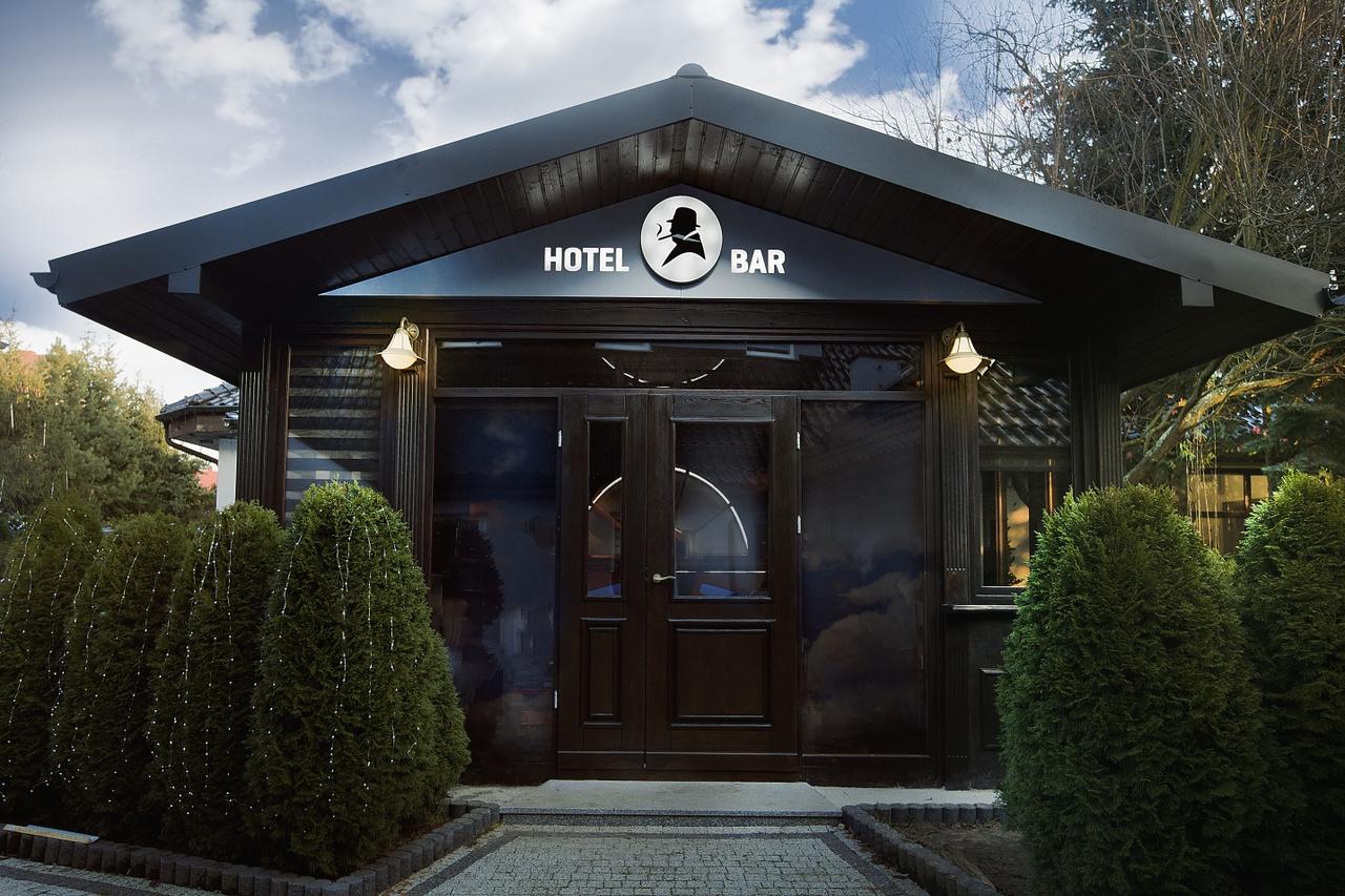 Hotel Inter Bielany Wrocławskie エクステリア 写真