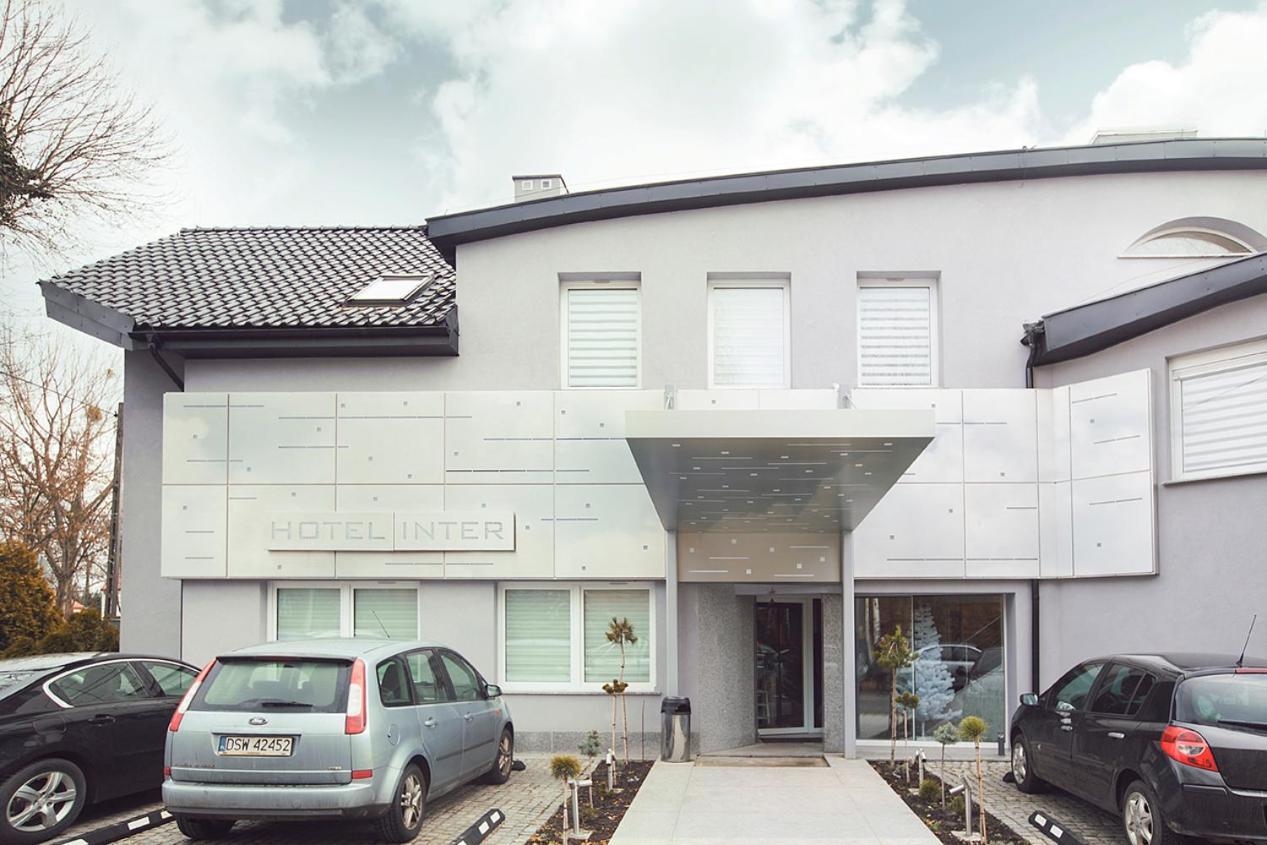 Hotel Inter Bielany Wrocławskie エクステリア 写真
